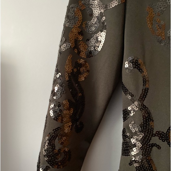 BLACK SEQUINS COCKTAIL DRESS From dynamite - Picture 3 of 14